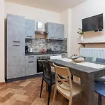 Locazione Turistica Via Saffi 10 *